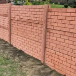 Betonový plot cihla